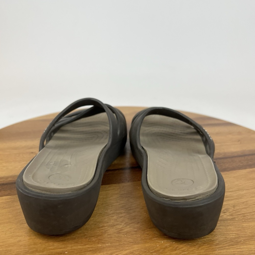 Womens Crocs Rhonda Brown Slip On Comfort Mini Wedge Slides Sandals Size 6 M GUC - Picture 4 of 8